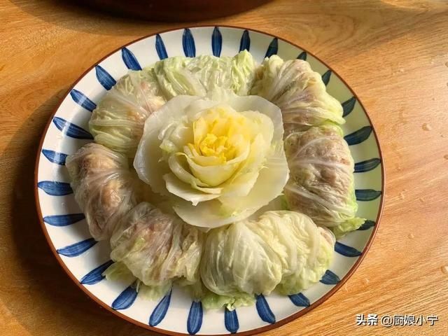 年夜饭压轴菜“花开富贵”，上桌惊艳四座，寓意幸福美满，超简单