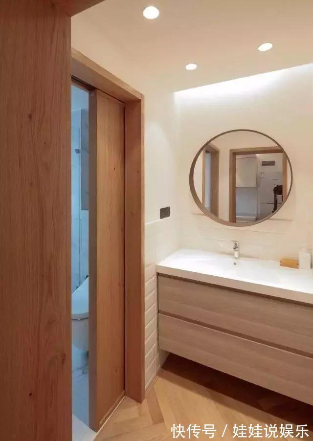 电视墙|50㎡原木风一居,电视墙改书墙,阳光餐厅兼书房,收纳颜值太棒了