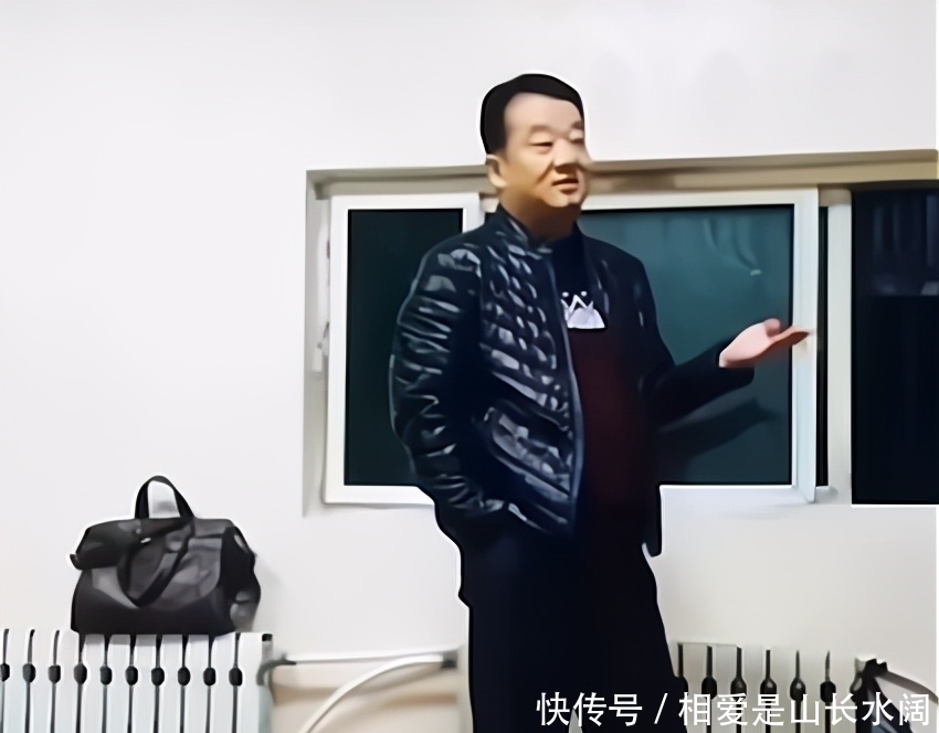 豪横|“豪横爸爸”看望女儿火了，因租房太小边哭边转账：心里不是滋味