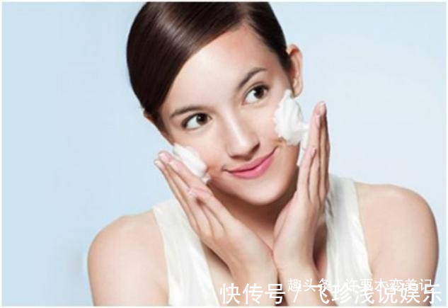 洁面 女人不管奔几,洗脸后要懂得4不要,不然再贵的护肤品也白用