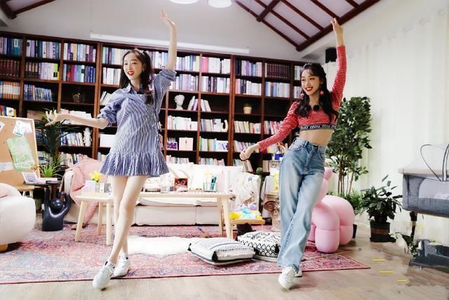 宝玉 宣璐举名牌动情拉票依然被淘汰,《红楼梦》里曾给同班同学演丫头