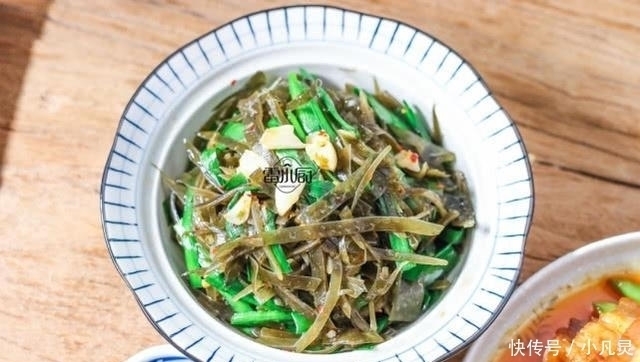 食用油|晚上花18块钱做了3个菜,老公一人吃了大半锅饭,不胖才怪