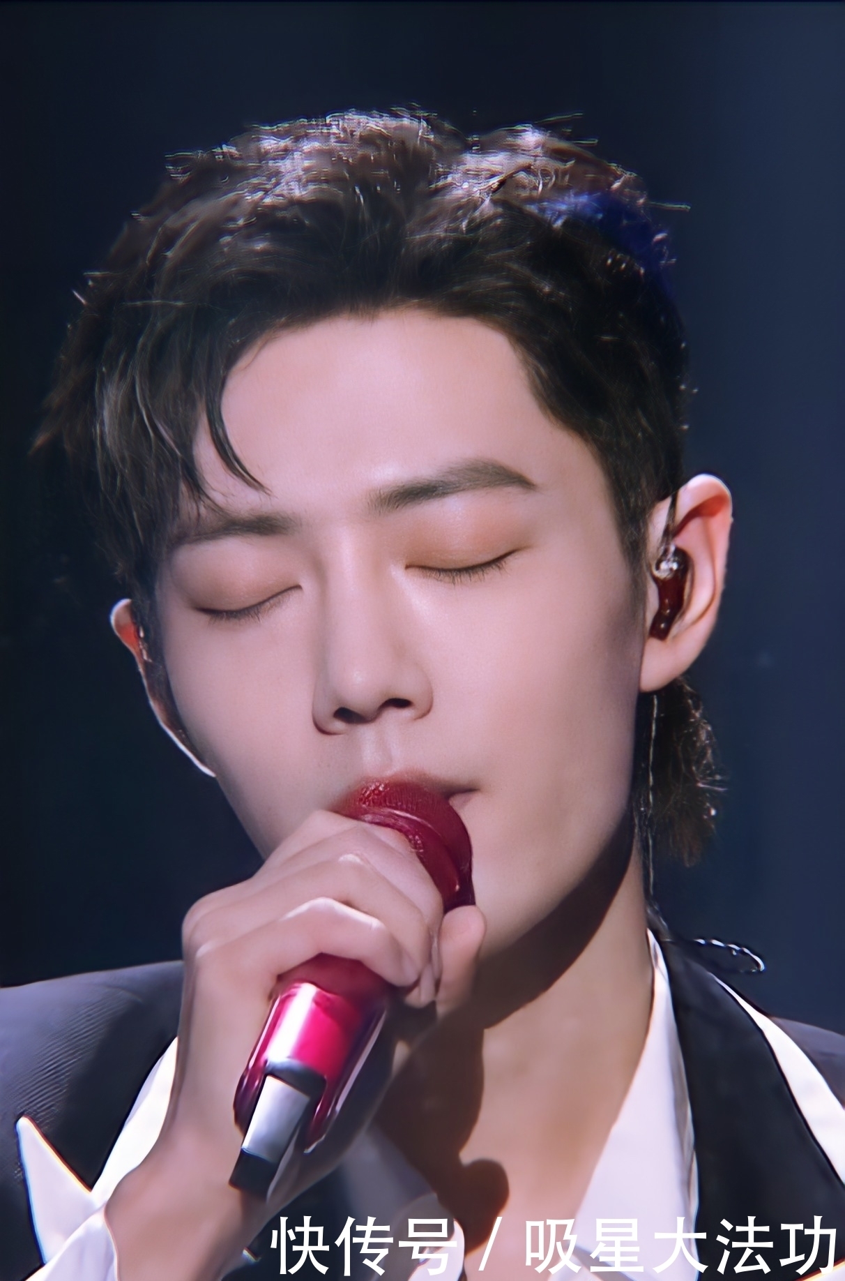 官宣 肖战的“感官共创品”官宣,将开发布会,还有直播