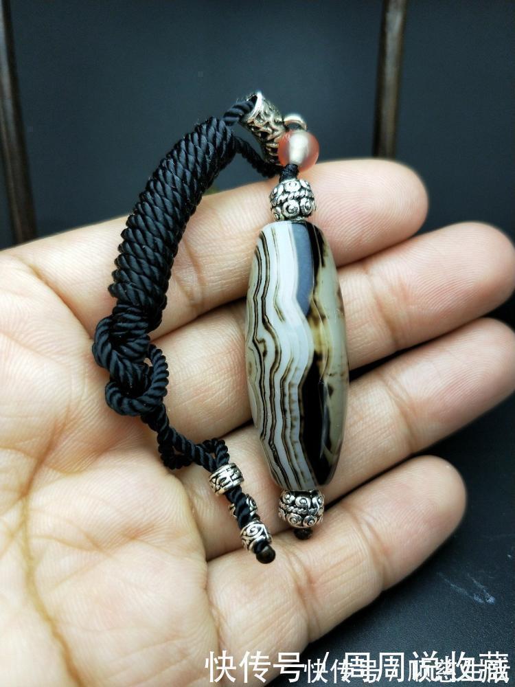 缠丝!别一听见玛瑙就感觉是廉价之物,玛瑙在古珠文化里的地位
