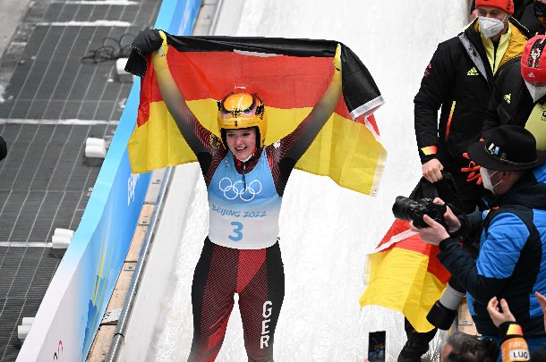 盖森贝格尔|德国名将女子雪橇摘金 中国小将王沛宣列第29