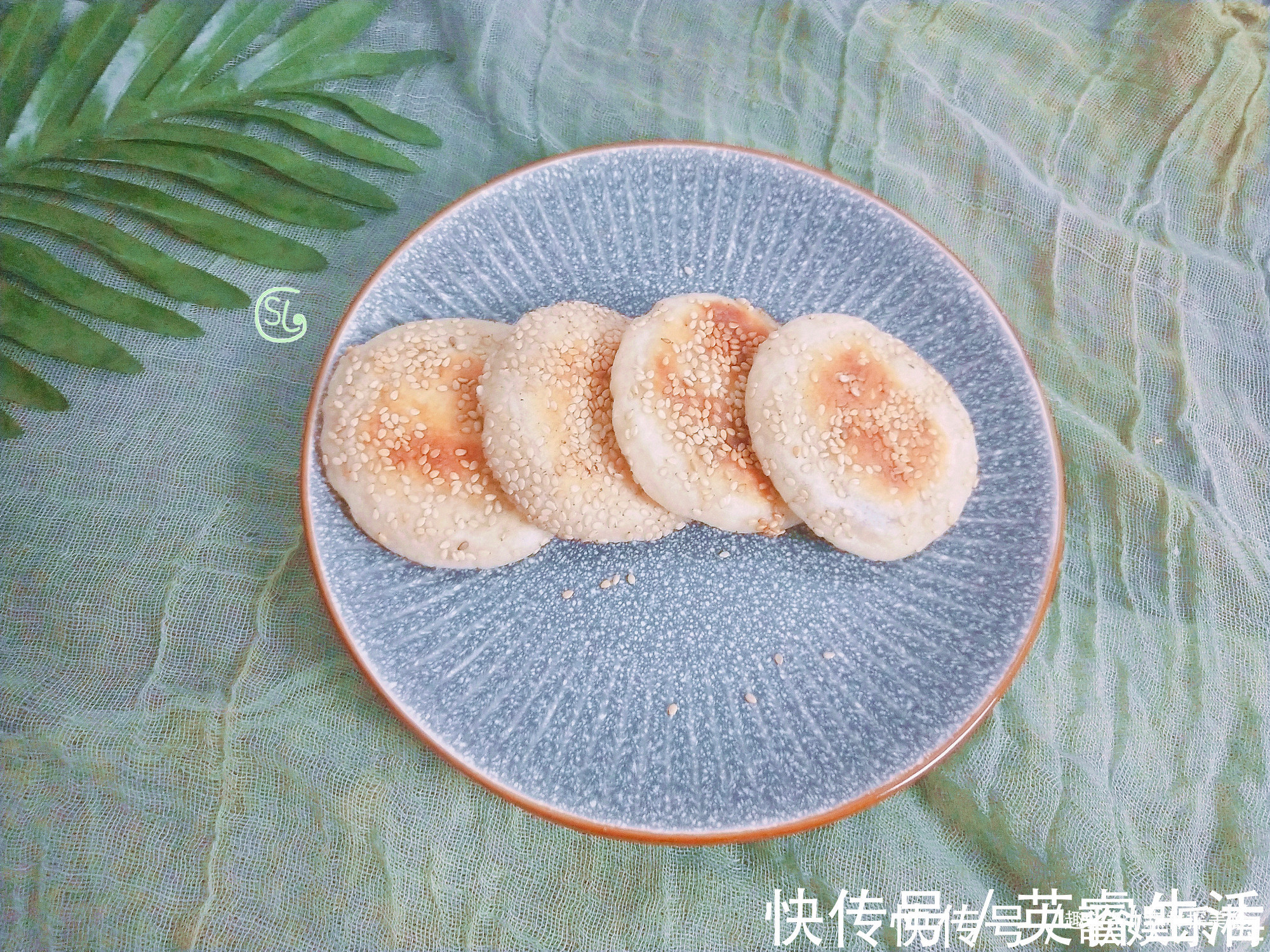 香甜|糯米粉教你懒人做法，既是甜点又是早餐，香甜软糯，特好吃