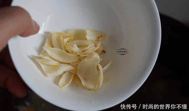 苹果煮着吃更有营养每天一碗，驱寒滋补赛人参，冷天喝特养人