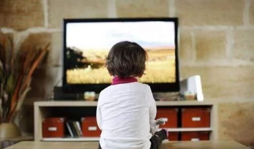 耶鲁大学|孩子究竟能不能看电视?这项耶鲁大学的报告,父母都该看一看