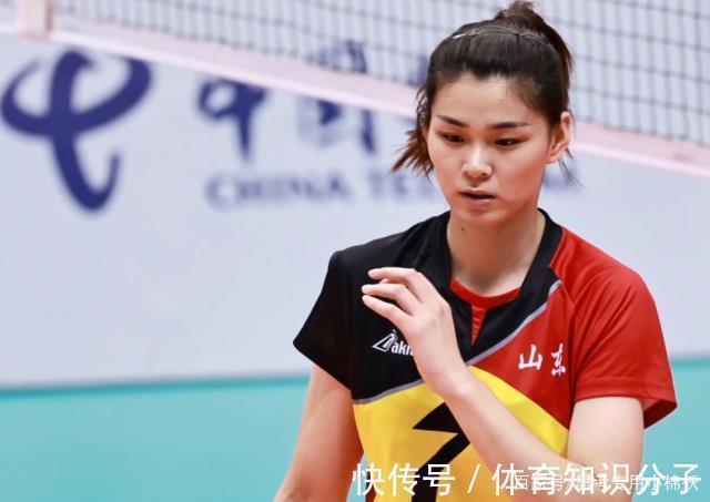 殊荣|官宣！中国女排前国手再获肯定，7战116分勇夺殊荣，但球迷不满