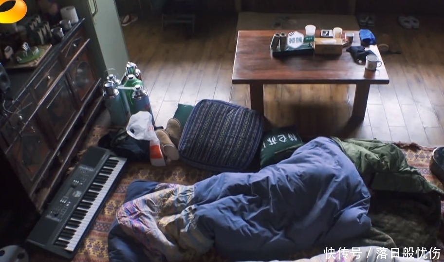 張藝興 喬杉睡覺嚇跑張藝興和彭昱暢,黃磊吐槽喬杉打鼾太橫了!