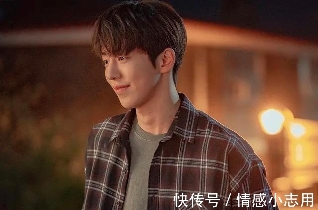 帅男$《他笑时风华正茂》痞帅男变忠犬,令人怦然心动的暗恋小说