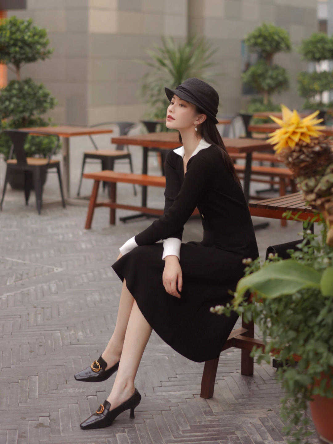 衣领|初春穿搭别错过黑白配,跟着博主这样穿,真的美极了