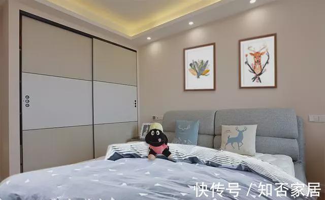 客厅|把阳台推拉门拆了,只用窗帘做装饰,没想到大家都说更好看