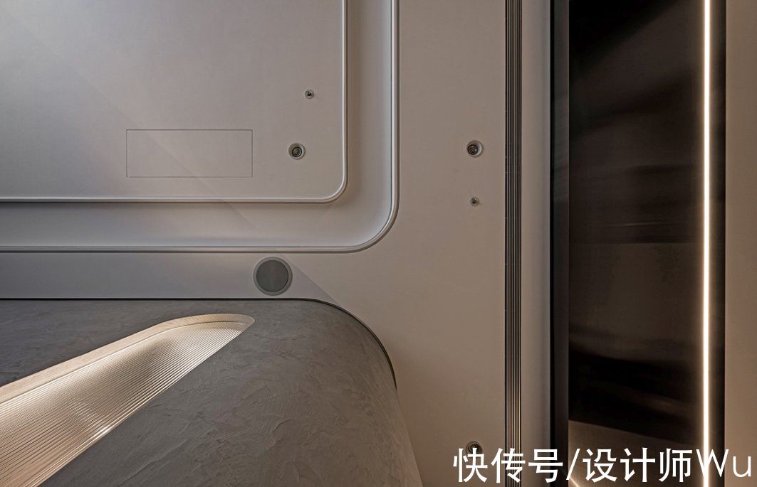 餐厨|深圳115㎡现代岩灰居所，凝合生活与光阴的挥洒笔触