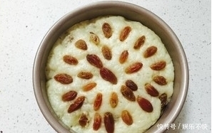 发糕|婆婆做发糕不用手和面,一双筷子就搞定!出锅后我不舍得切开!