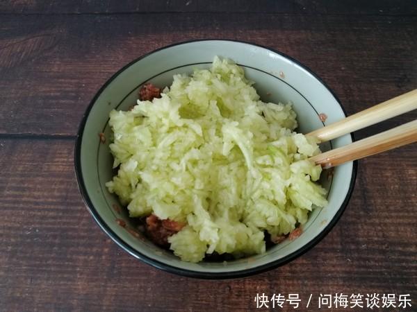  可口|吃了20年饺子才知道，这个饺子馅最香，鲜嫩可口，吃1次忘不了