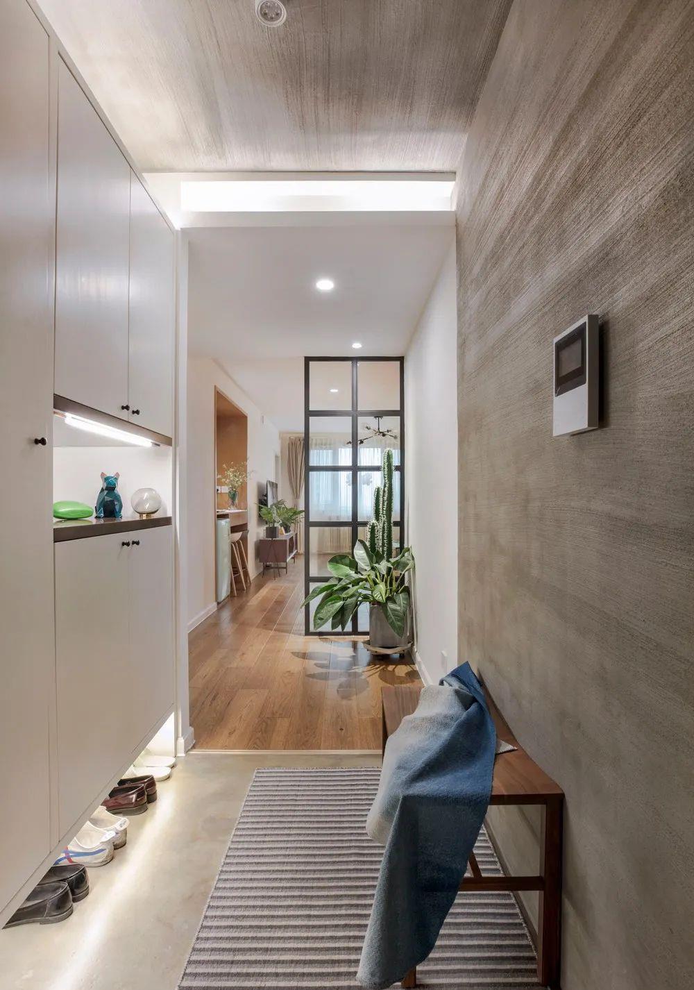 收纳|入户门厅只能放鞋子?看看别人家的设计,一进门就让人赞不绝口!