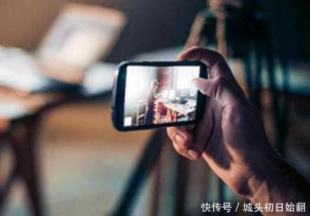 经济|直播+电商新形式构建下的经济消费