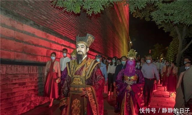 我们用最高“国礼”向英雄致敬!