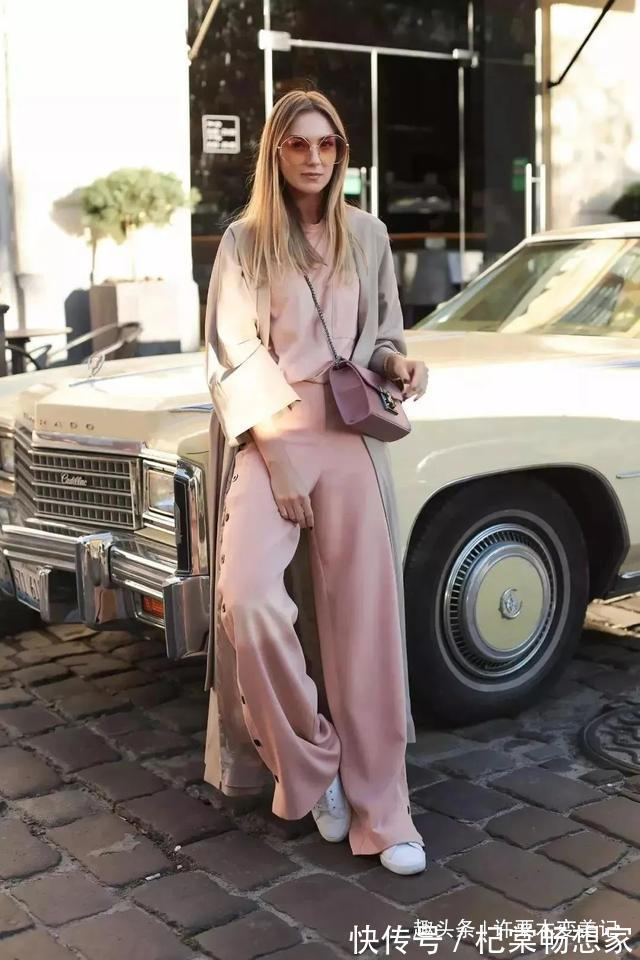 阔腿裤 请脱下你的阔腿裤,太土!今年流行的是“云朵裤”,时髦又遮肉