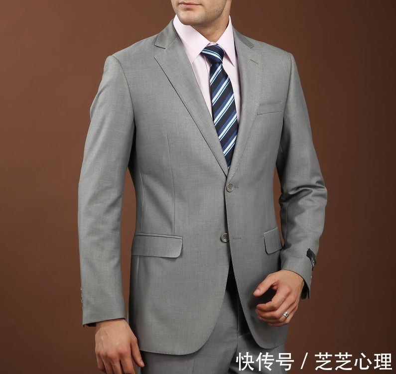 咖啡色|心理学:发型不变的人更有工作能力,从穿着打扮看穿一个人