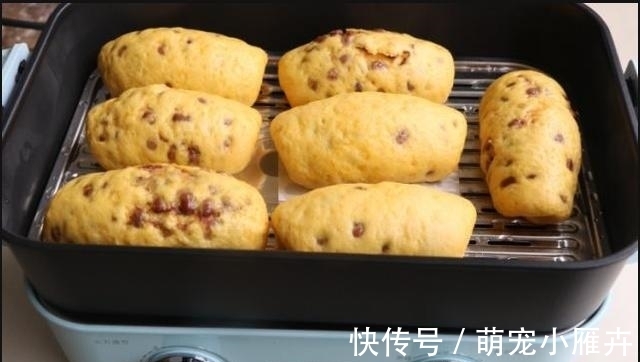 比面包还好吃的豆卷,萝卜和面红豆当馅,软糯可口味道佳