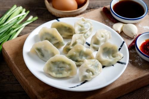 鲜美|秋天第一鲜，拿来包饺子太鲜美，才3块钱一斤，错过又得等明年