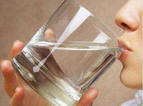 食物|经医院查出血脂较高后，注意少吃3类食物，多做4件事，血管不拥堵