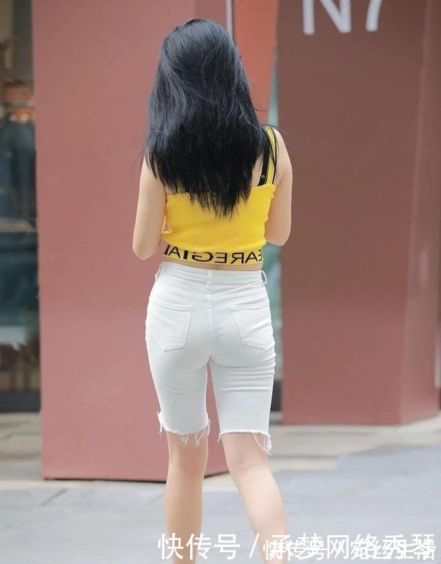 仙女们 束腰紧绷的牛仔裤,穿错很尴尬,简单好学