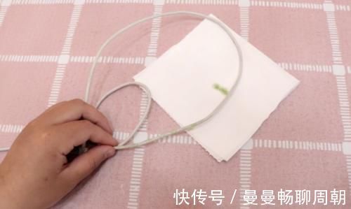 污渍|风油精的这4大用途，看完才知道这么实用，赶紧给家里囤几瓶