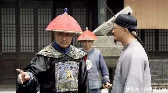 仆人送错奠仪银子,高情商小县令将错就错,几年后狂升一品大员