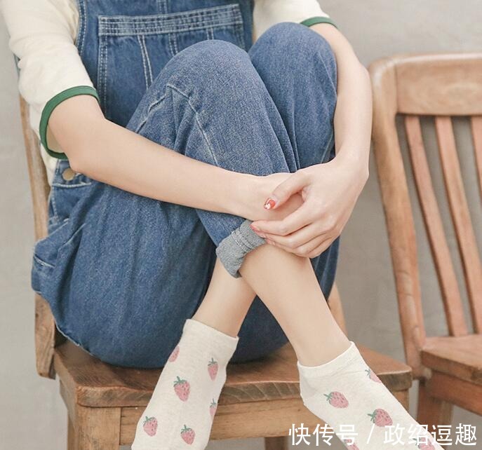 舒适|加厚的袜子就别穿了,学我小姑这样穿,舒适更好看
