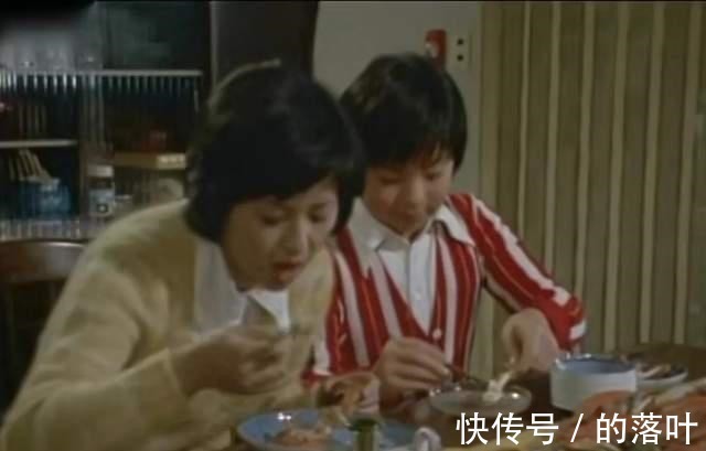 特摄剧|泰罗奥特曼里的悲剧时刻,怪兽破坏船只为生存,最后怪兽全家被吃