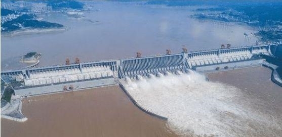 花费了上千|千亿造的三峡大坝，一天能挣回多少成本？网友：这辈子都不敢想