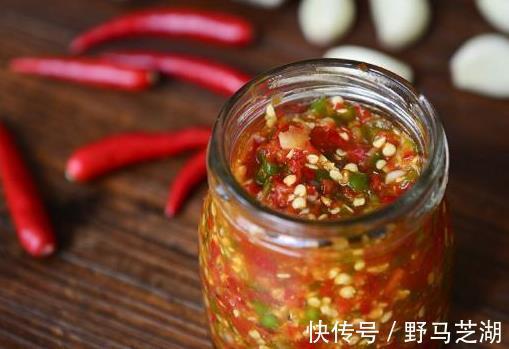 做辣椒酱时,只放盐容易坏,多加这一步,辣椒酱不发霉,不长毛
