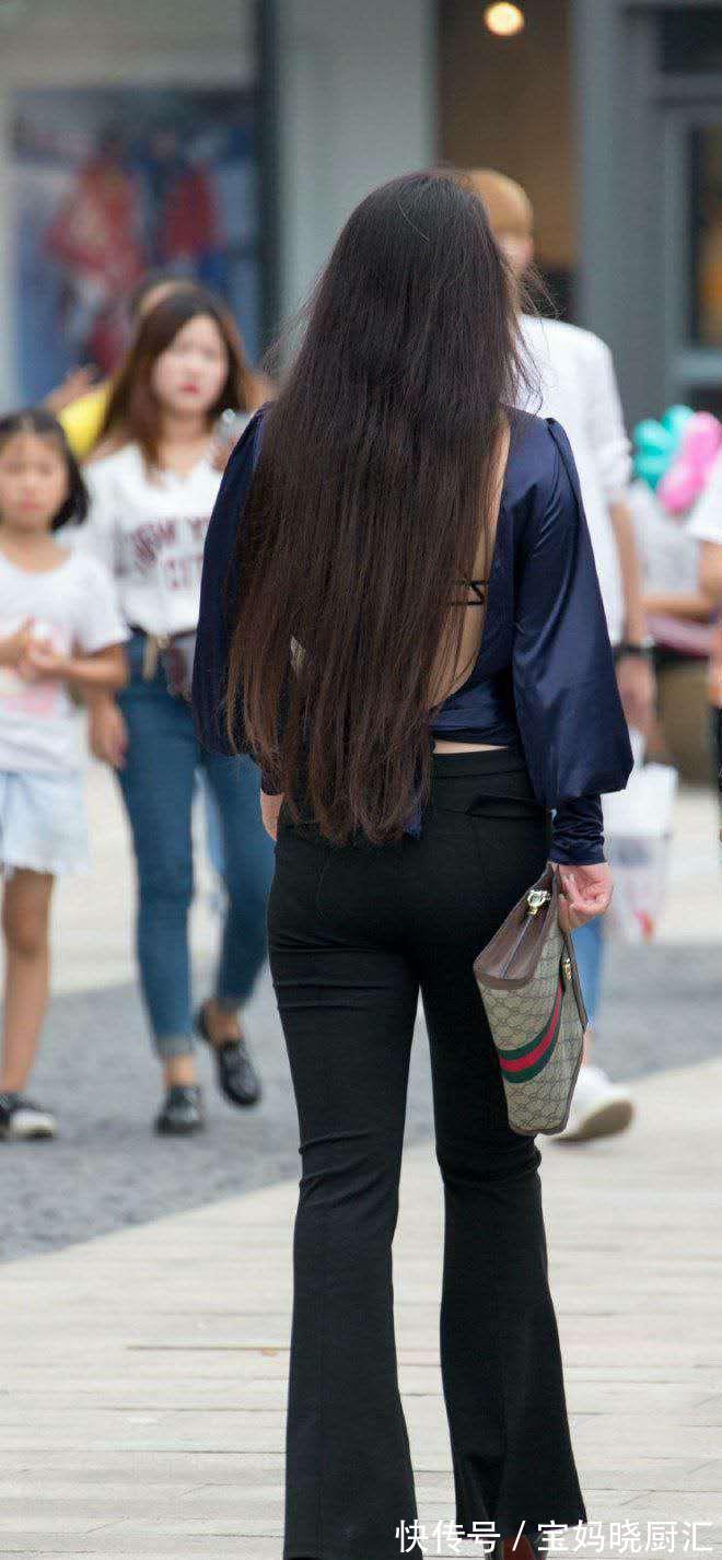 高跟鞋|穿出气质的美,颜色款式很重要,可以尝试中高领衫来穿搭