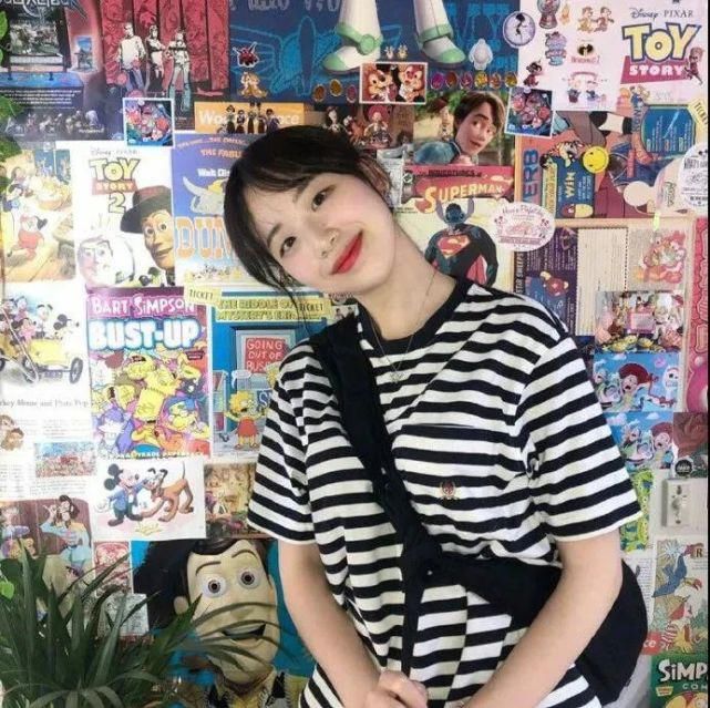 你说话时笑起来的模样真的胜过世间万物