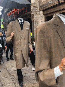 |搞笑GIF段子:吉祥娃,放开妹纸,有本事也别冲我来