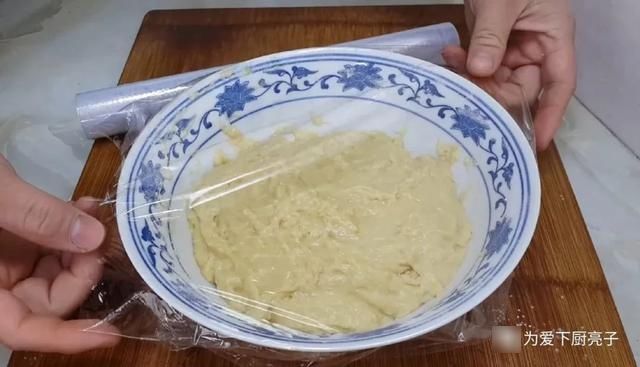 面粉不要烤面包了，掌握正确做法，让你吃一口就爱上，真的太香了