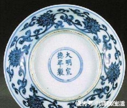 釉底|看了央妈的国家宝藏, 再了解下明朝宣德年间官窑青花瓷盘特点