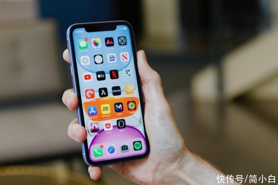 iPhone|屏幕翻车，免费更换！苹果公布iPhone显示屏更换计划