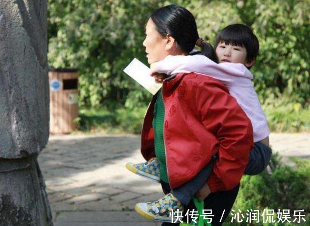 瑶瑶|不帮子女带娃的老人,到晚年多半逃不过“3个结局”,别不当回事