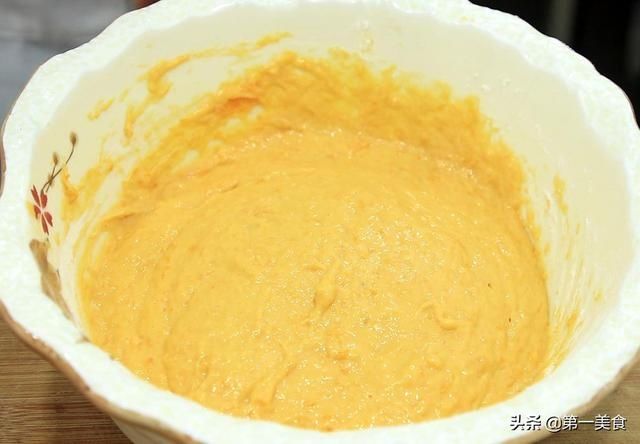 香酥|南瓜这样做太好吃了，简单一烙，香酥柔软又解馋，做一盘不够吃