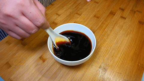 孩子想吃鸡腿饭？教您懒人做法，简单几步就搞定，好吃解馋