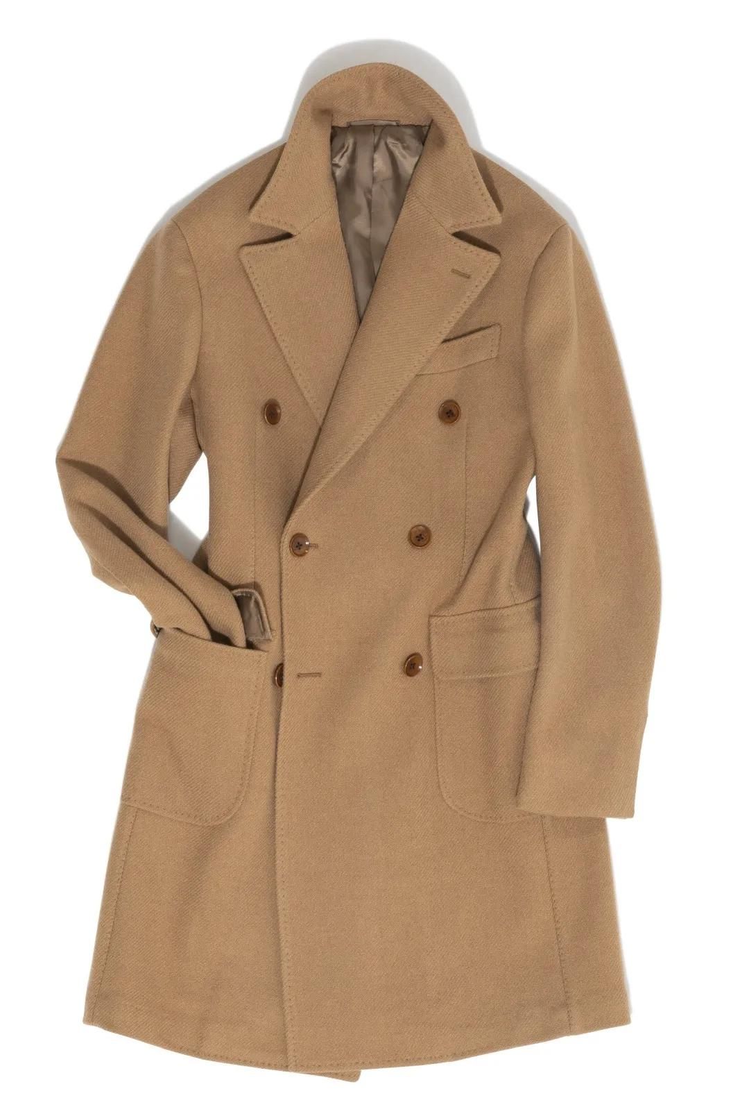 经典|想当名优雅的冬日绅士，首先得备上一款经典大衣