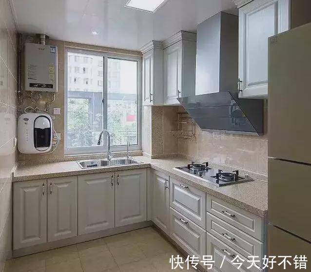 卧室壁纸|刚装的新房,简直太漂亮了,亲戚都夸卧室壁纸选的有眼光