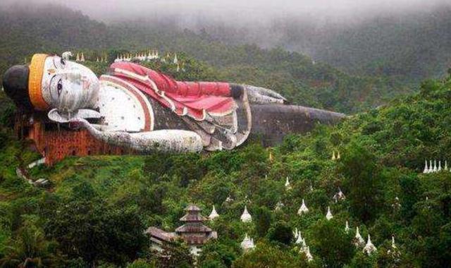 全球最大卧佛,躺在树木浓密的山上,香火旺盛游客却不敢靠近!