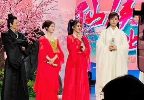 互动也是非常|《快本》最新路透,两大热播剧男女主加盟,看到赵露思追定了