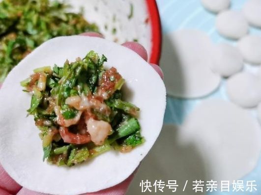 搅拌均匀|调饺子馅时,切记这2个要点,很多人不知道,难怪饺子不鲜也不香
