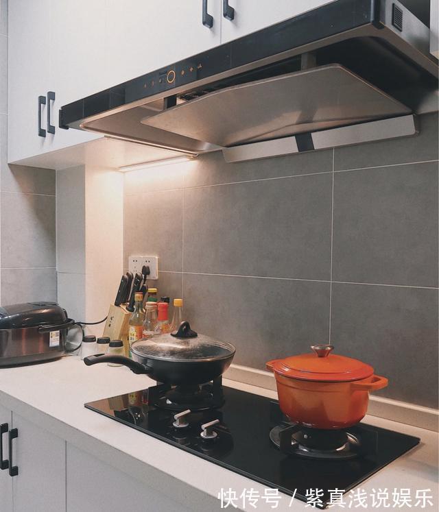 不花哨|装修坚持“不花哨”有多重要?我家厨房用了5年,如今依然耐看